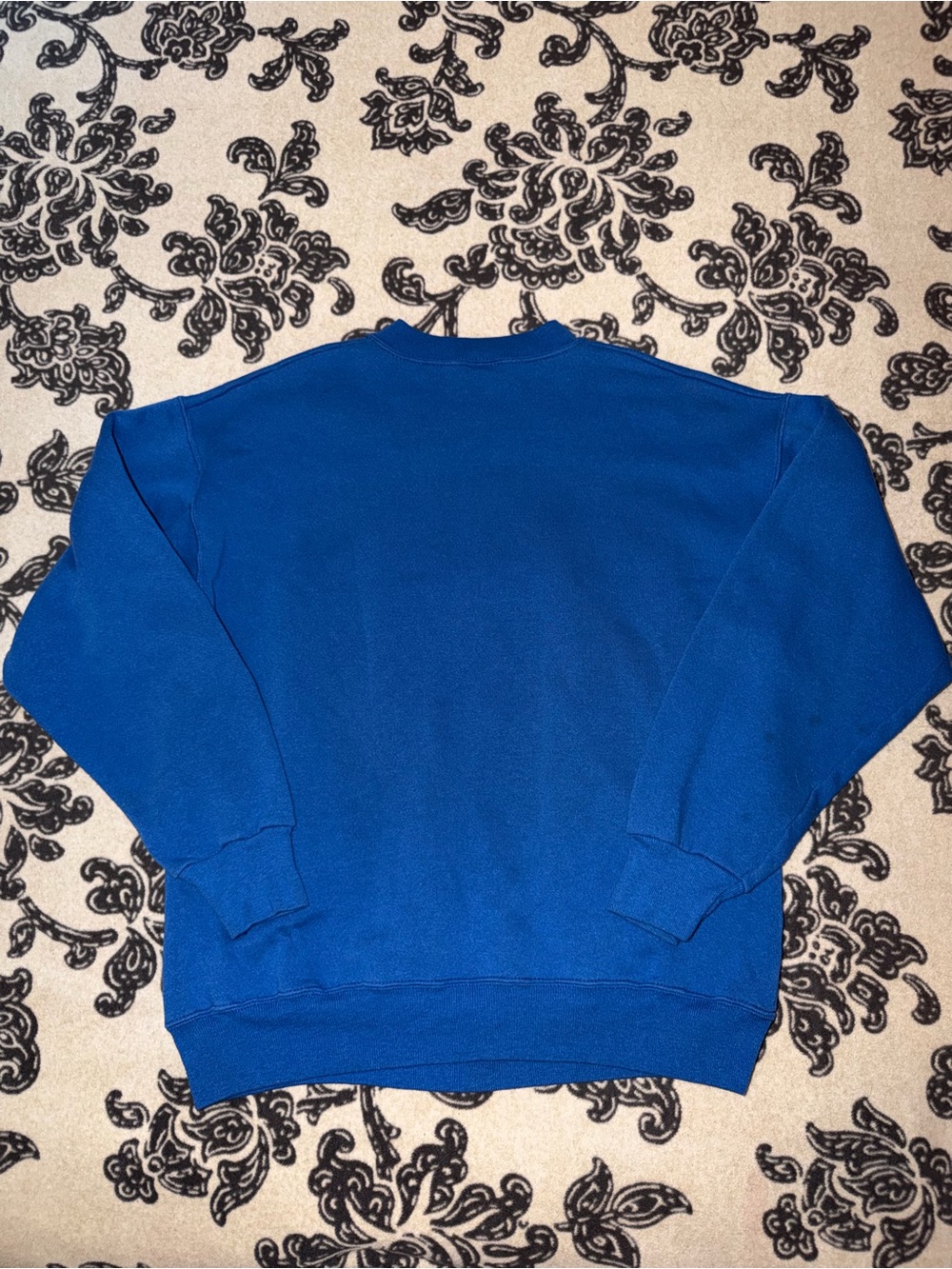 University of Wisconsin Milwaukee Blue Snoopy Graphic Sweatshirt - Picture 4 of 4